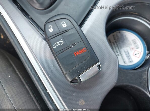 2C3CDZAG9LH240184 2020 DODGE CHALLENGER Серый Вид панели приборов