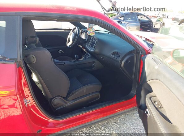 2C3CDZBT4LH118649 2020 DODGE CHALLENGER Red Front interior view