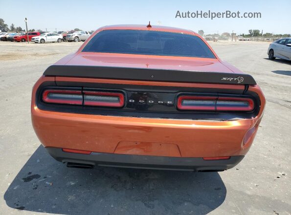 2C3CDZC99LH222251 2020 DODGE CHALLENGER Orange Հետևի տեսք