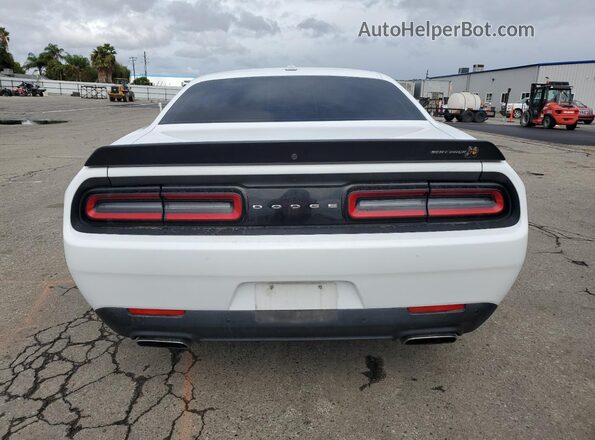 2C3CDZFJ6NH165029 2022 DODGE CHALLENGER White უკანა ხედი