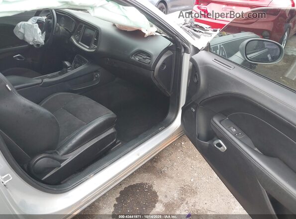 2C3CDZFJ8MH631767 2021 DODGE CHALLENGER Silver Widok wnętrza z przodu