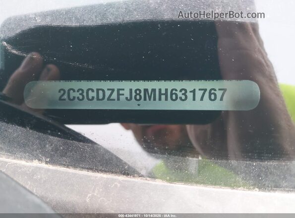 2C3CDZFJ8MH631767 2021 DODGE CHALLENGER Silver Widok komory silnika