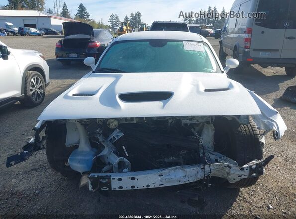 2C3CDZFJ9LH250377 2020 DODGE CHALLENGER Белый Вид щитка приборов