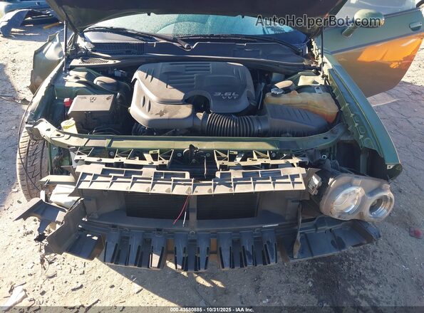 2C3CDZJG0LH250957 2020 DODGE CHALLENGER Green Հետևի տեսք