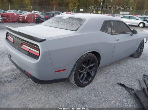 2C3CDZJG3MH586782 2021 DODGE CHALLENGER Gray Trasero derecho