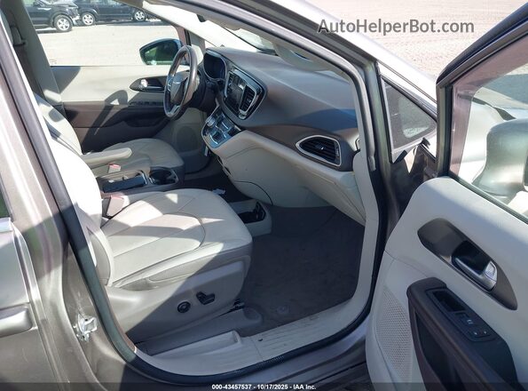 2C4RC1BG2JR144705 2018 CHRYSLER PACIFICA Beige 