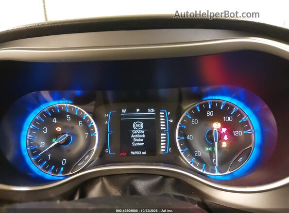 2C4RC1BG2LR112890 2020 CHRYSLER PACIFICA White Vista de los asientos traseros