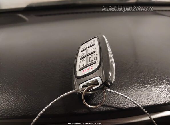 2C4RC1BG2LR112890 2020 CHRYSLER PACIFICA White Vista del salpicadero