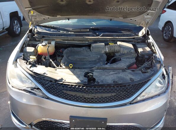 2C4RC1BG5LR173361 2020 CHRYSLER PACIFICA Серый Вид сзади