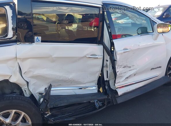 2C4RC1BG6LR284162 2020 CHRYSLER PACIFICA White Widok z przodu
