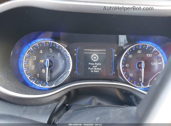 2C4RC1BG7LR280153 2020 CHRYSLER PACIFICA Белый Вид задних сидений