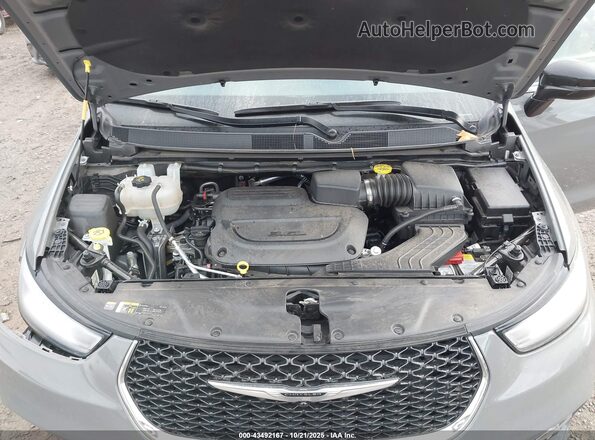 2C4RC1BG7SR540422 2025 CHRYSLER PACIFICA Gray Rear view