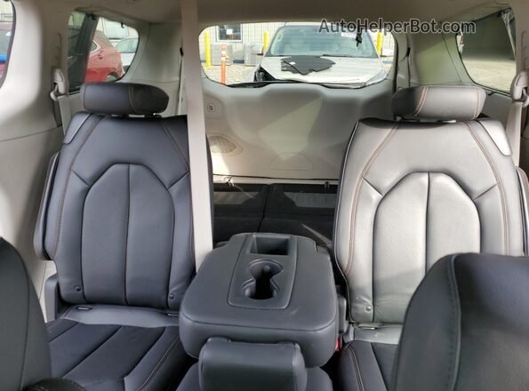 2C4RC1BG8LR210984 2020 CHRYSLER PACIFICA Black Вид задніх сидінь
