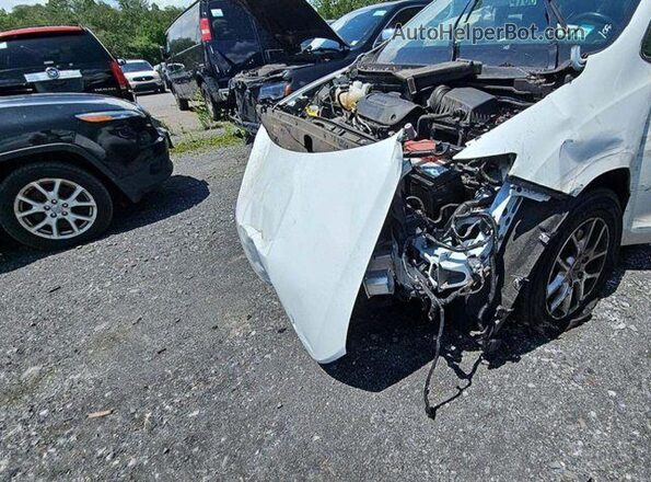 2C4RC1CG0NR103347 2022 CHRYSLER VOYAGER  