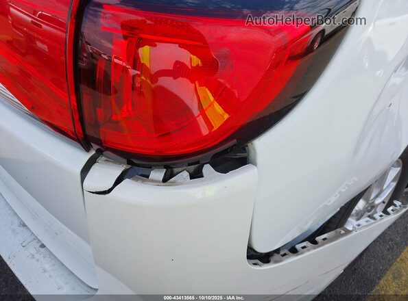 2C4RC1CG2PR574774 2023 CHRYSLER VOYAGER White 