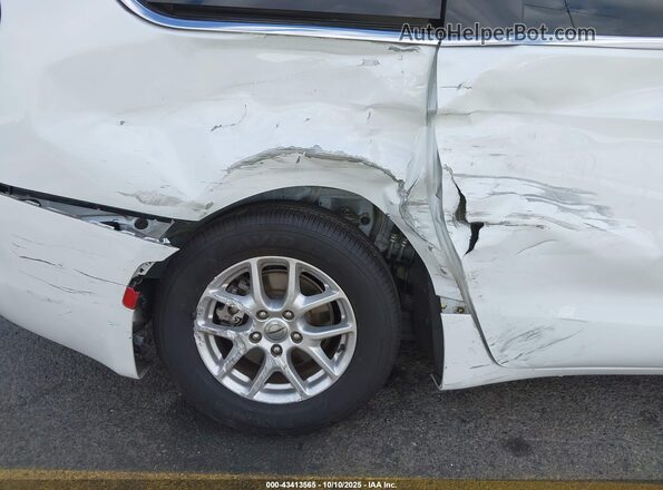 2C4RC1CG2PR574774 2023 CHRYSLER VOYAGER White Դիմացի տեսք