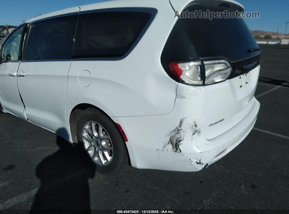 2C4RC1CG3NR160139 2022 CHRYSLER VOYAGER White Սարքավորումների վահանակի տեսք