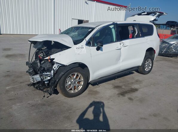 2C4RC1CG6SR525263 2025 CHRYSLER VOYAGER White Передня ліва чверть