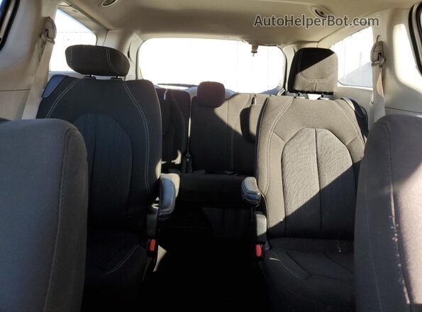 2C4RC1CG9PR597520 2023 CHRYSLER VOYAGER Silver Rear seats view
