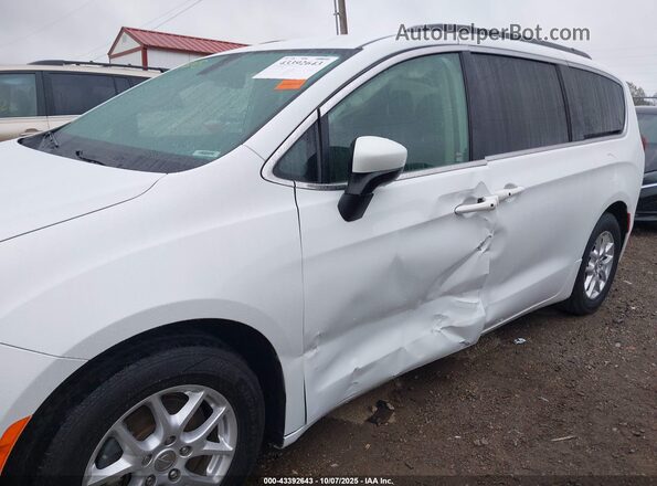 2C4RC1DG1LR264995 2020 CHRYSLER VOYAGER White Вид спереду