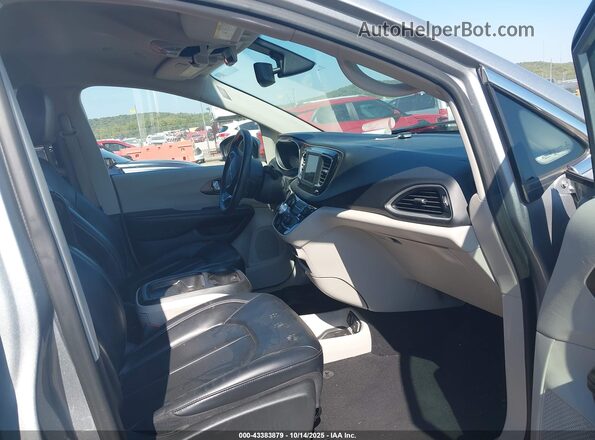 2C4RC1DG1MR504497 2021 CHRYSLER VOYAGER Silver წინა სალონის ხედი