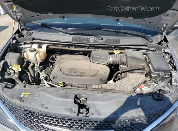 2C4RC1DG2MR520918 2021 CHRYSLER VOYAGER Silver ძრავის განყოფილების ხედი