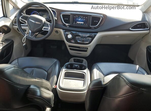 2C4RC1DG2MR520918 2021 CHRYSLER VOYAGER Silver წინა პანელის ხედი