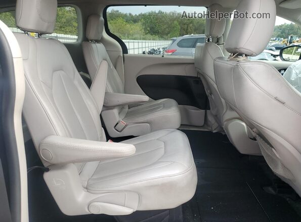2C4RC1DG5MR549930 2021 CHRYSLER VOYAGER Charcoal Rear interior view