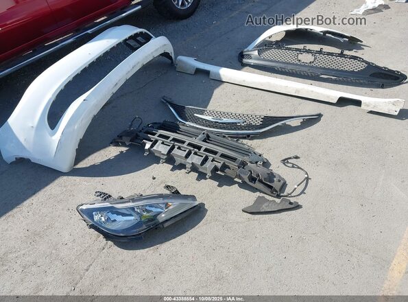 2C4RC1DG5MR551824 2021 CHRYSLER VOYAGER Белый Вид щитка приборов