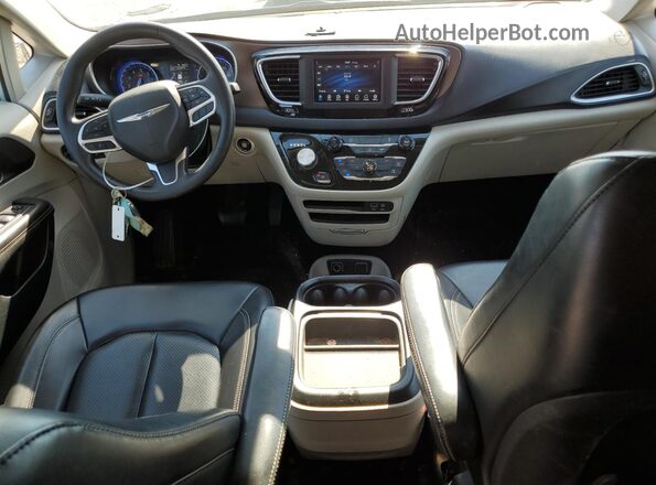 2C4RC1DG6LR182177 2020 CHRYSLER VOYAGER White Вид панелі приладів