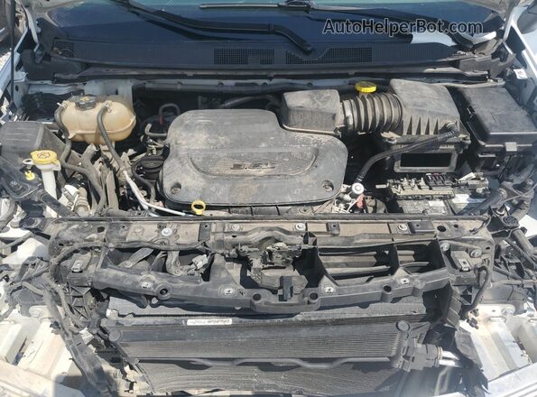 2C4RC1DG6MR551699 2021 CHRYSLER VOYAGER White Engine compartment view