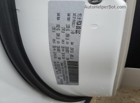 2C4RC1DG7LR156963 2020 CHRYSLER VOYAGER White VIN კოდის სტიკერის ხედი