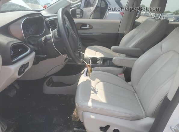 2C4RC1DG7MR509350 2021 CHRYSLER VOYAGER White Widok wnętrza z przodu