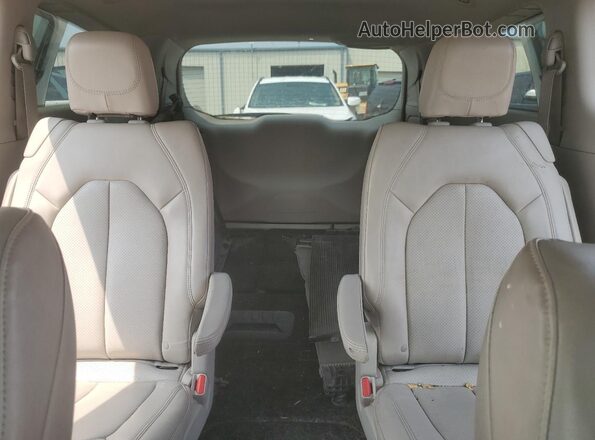 2C4RC1DG7MR509350 2021 CHRYSLER VOYAGER White Widok tylnych siedzeń