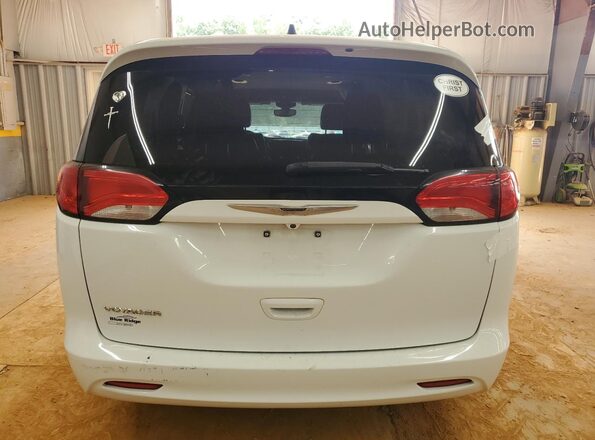 2C4RC1DG7MR520400 2021 CHRYSLER VOYAGER White Rear view