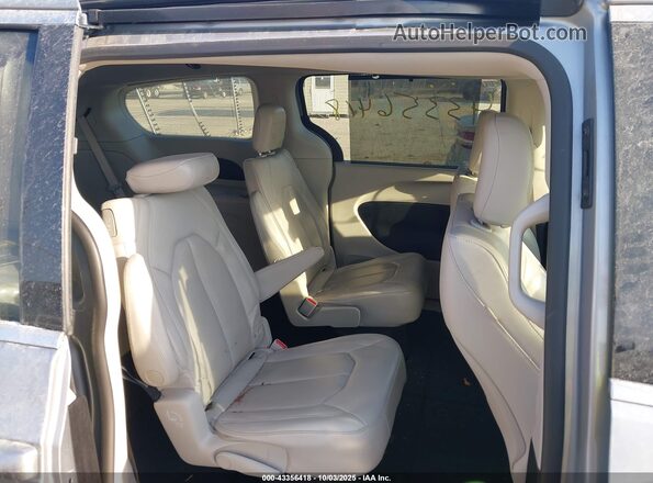 2C4RC1DG7MR538539 2021 CHRYSLER VOYAGER Silver VIN კოდის სტიკერის ხედი