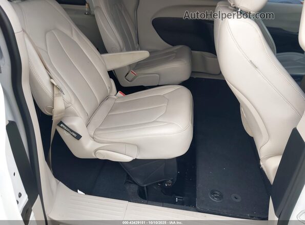 2C4RC1DG7MR546382 2021 CHRYSLER VOYAGER White VIN կոդի պիտակի տեսք