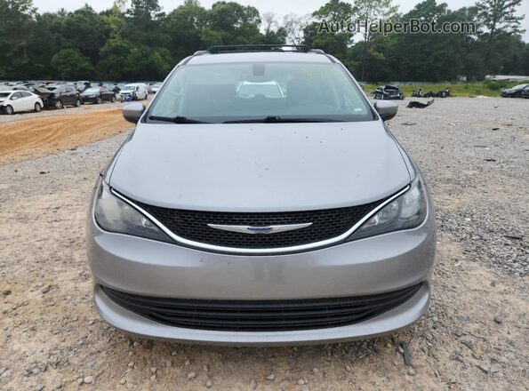 2C4RC1DG8LR265223 2020 CHRYSLER VOYAGER Gray Front view