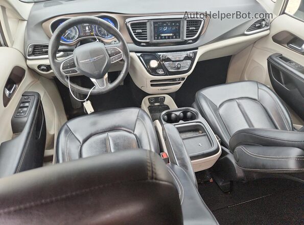 2C4RC1DG8LR265223 2020 CHRYSLER VOYAGER Gray Dashboard view