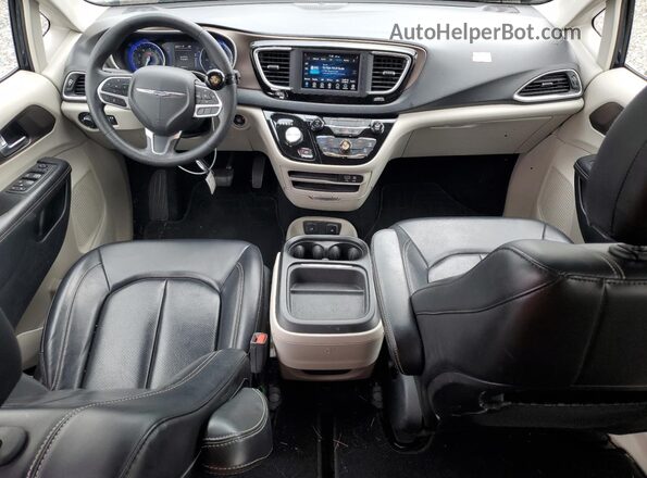 2C4RC1DG9LR182559 2020 CHRYSLER VOYAGER Blue Вид панелі приладів