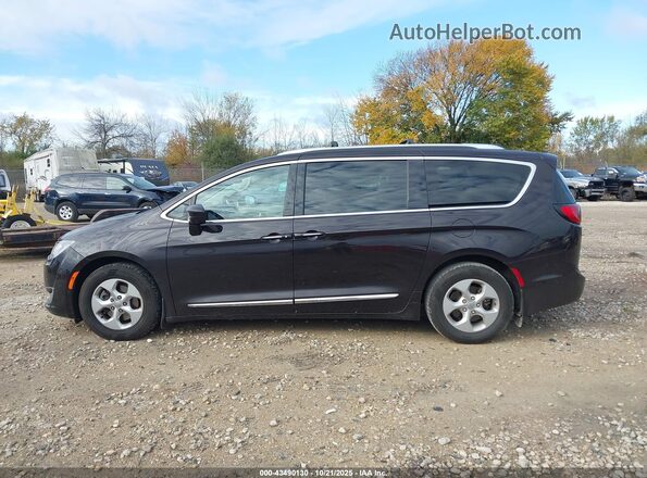 2C4RC1EG7HR608416 2017 CHRYSLER PACIFICA Purple 360 interior view