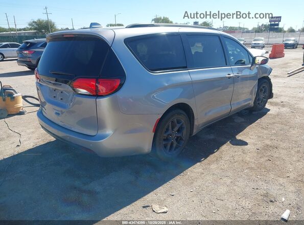 2C4RC1EG9JR236325 2018 CHRYSLER PACIFICA Silver 