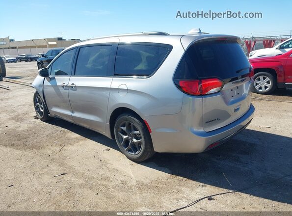 2C4RC1EG9JR236325 2018 CHRYSLER PACIFICA Silver 