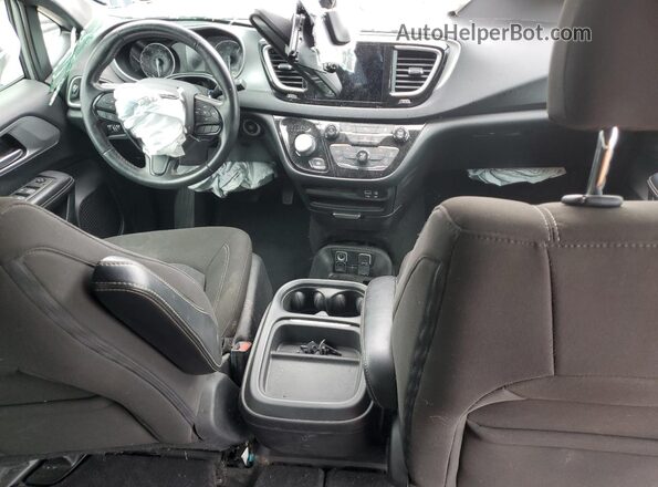 2C4RC1FG0LR269716 2020 CHRYSLER PACIFICA Серебряный Вид панели приборов