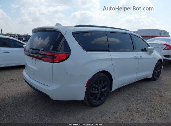2C4RC1FG7MR565253 2021 CHRYSLER PACIFICA White Задня права чверть