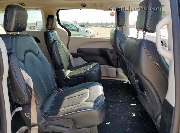 2C4RC1GG0LR109480 2020 CHRYSLER PACIFICA Black Rear interior view