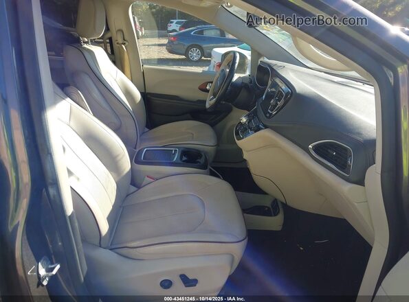 2C4RC1GG1LR144271 2020 CHRYSLER PACIFICA Gray Widok wnętrza z przodu
