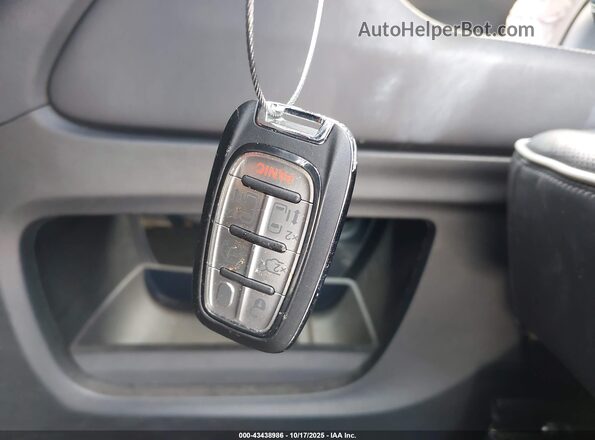 2C4RC1GG2NR135565 2022 CHRYSLER PACIFICA Серый Вид панели приборов