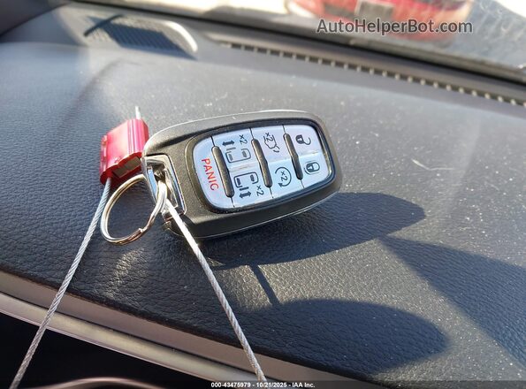 2C4RC1GG4LR216810 2020 CHRYSLER PACIFICA Серебряный Вид панели приборов