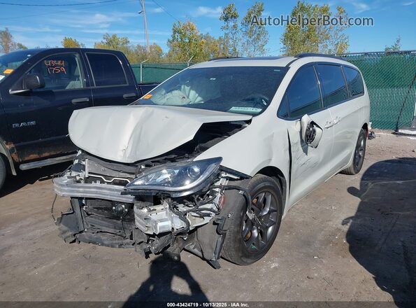 2C4RC1GG6LR132729 2020 CHRYSLER PACIFICA White Vista tres cuartos delantera izquierda